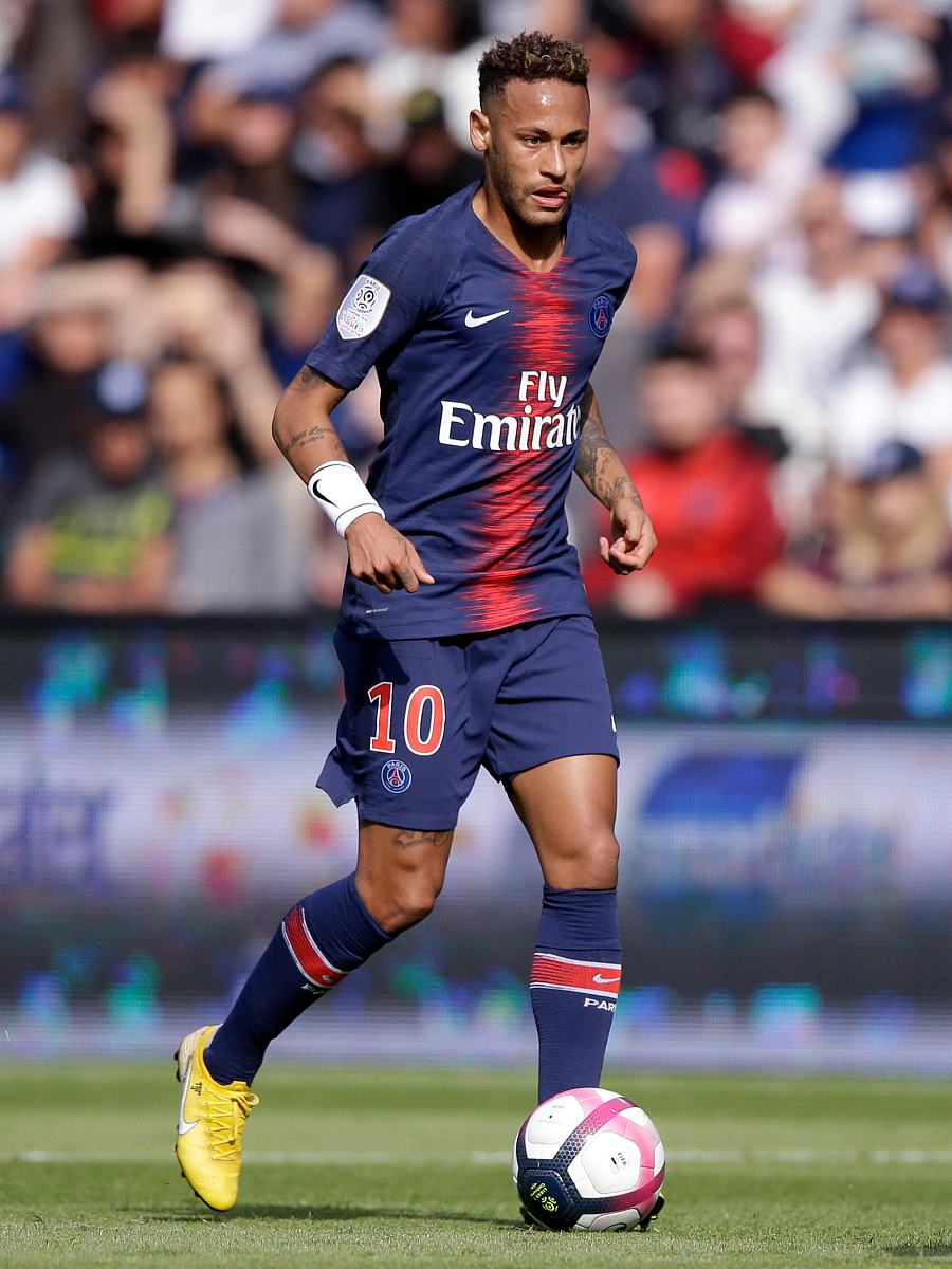 前国际足球 前国际足球